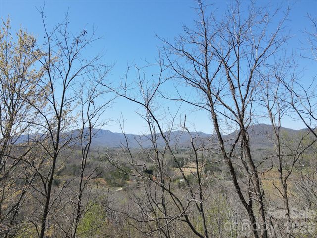 600 High Pines Loop, Lake Lure, NC 28746