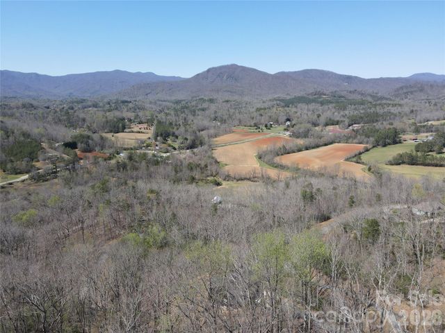 600 High Pines Loop, Lake Lure, NC 28746