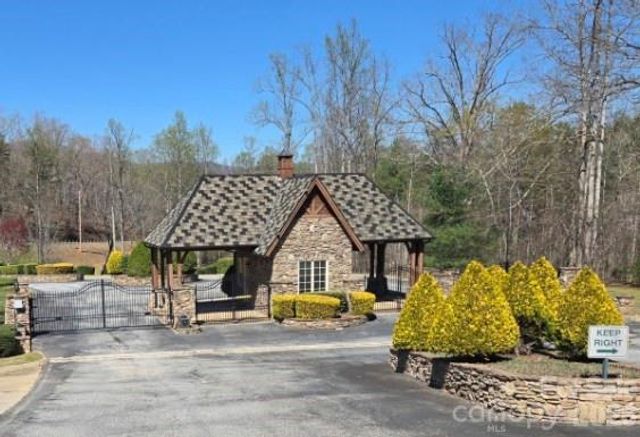 600 High Pines Loop, Lake Lure, NC 28746
