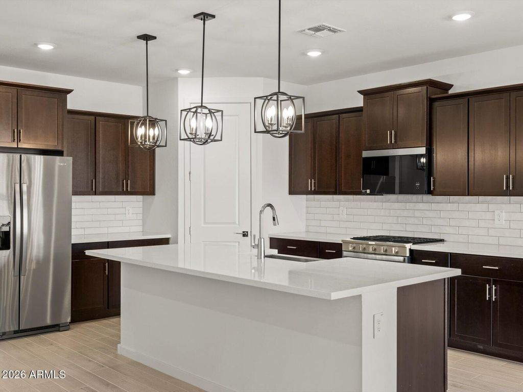 15650 W HONEYSUCKLE Drive, Surprise, AZ 85387 — photo 4