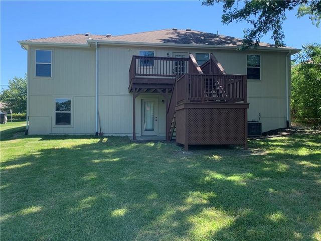 1311 Country Club Drive, Pleasant Hill, MO 64080