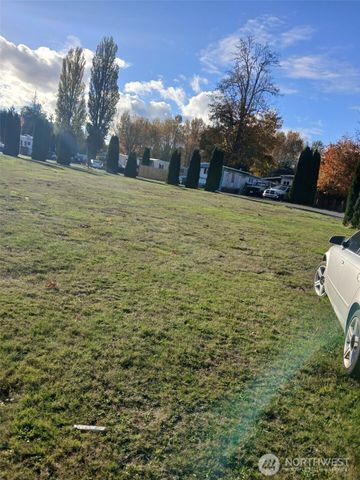 1942 Trigg Road, Ferndale, WA 98248