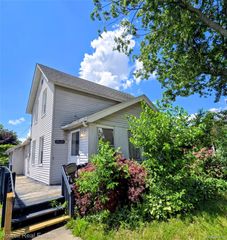 25621 Send Street, Roseville, MI 48066