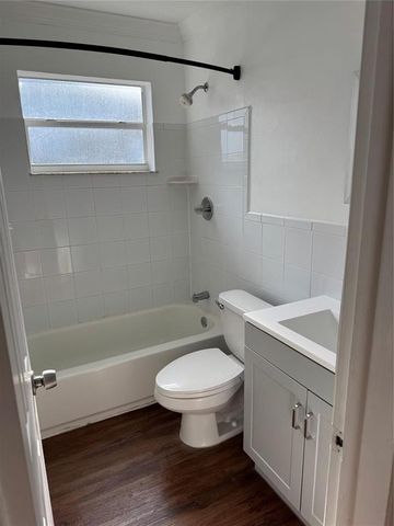 520 NE 58th Street B, Oakland Park, FL 33334