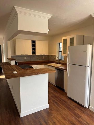 520 NE 58th Street B, Oakland Park, FL 33334