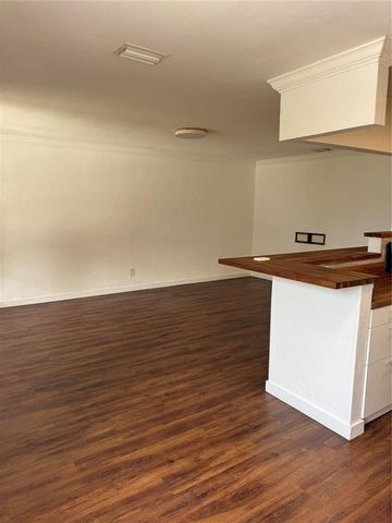 520 NE 58th Street B, Oakland Park, FL 33334
