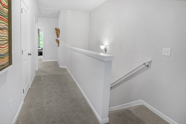 147 Ironhorse Way, Dickson, TN 37055