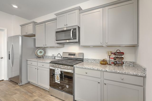 104 Akeley Lane, Summerville, SC 29483