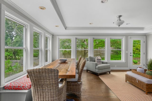 10 Abbey Gate Road, Cotuit, MA 02635