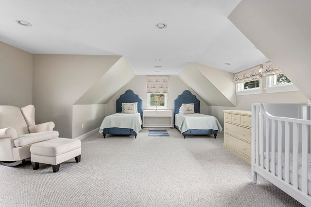 10 Abbey Gate Road, Cotuit, MA 02635
