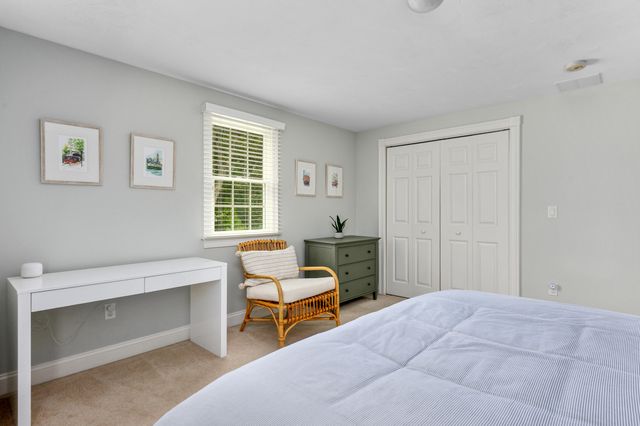 10 Abbey Gate Road, Cotuit, MA 02635