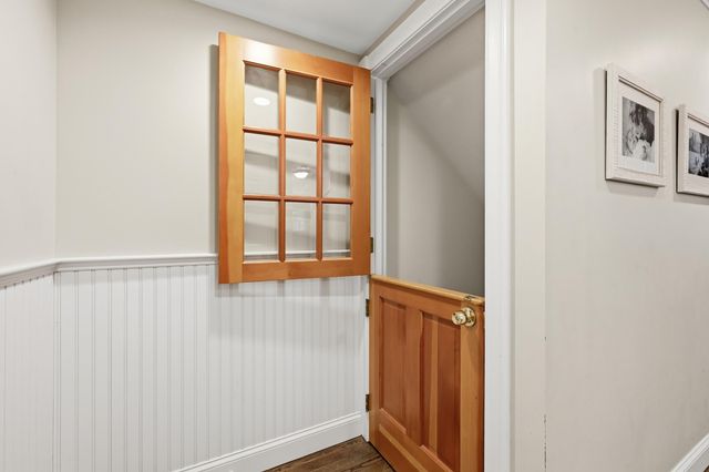 10 Abbey Gate Road, Cotuit, MA 02635