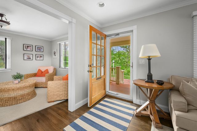 10 Abbey Gate Road, Cotuit, MA 02635