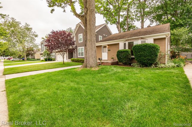1919 Fern Street, Royal Oak, MI 48073