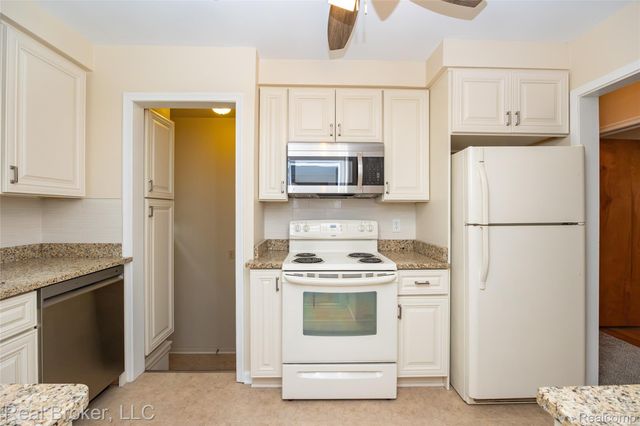 1919 Fern Street, Royal Oak, MI 48073