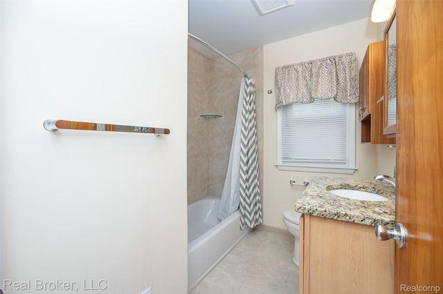 1919 Fern Street, Royal Oak, MI 48073