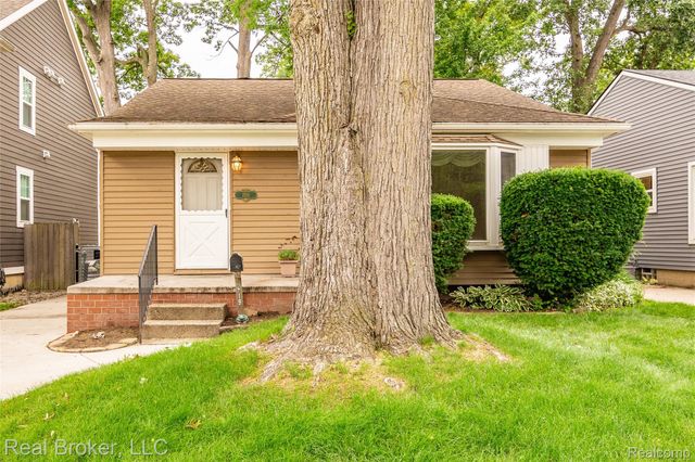1919 Fern Street, Royal Oak, MI 48073