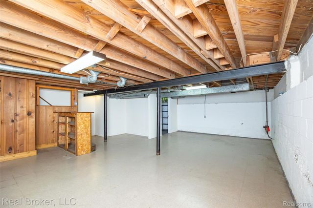1919 Fern Street, Royal Oak, MI 48073
