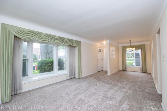 1919 Fern Street, Royal Oak, MI 48073