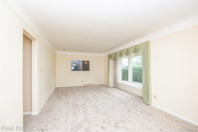 1919 Fern Street, Royal Oak, MI 48073