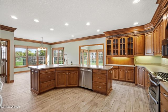 4499 Indian Hill Drive, Lima, OH 45806