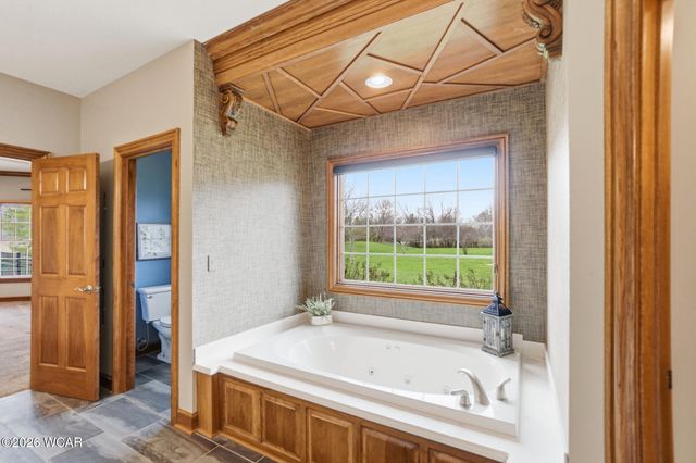 4499 Indian Hill Drive, Lima, OH 45806