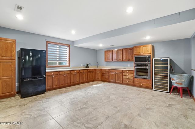 4499 Indian Hill Drive, Lima, OH 45806