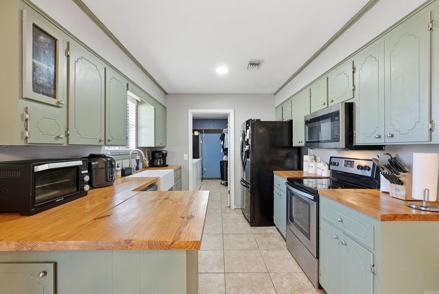 1906 Arrowhead Lane, Conway, AR 72034