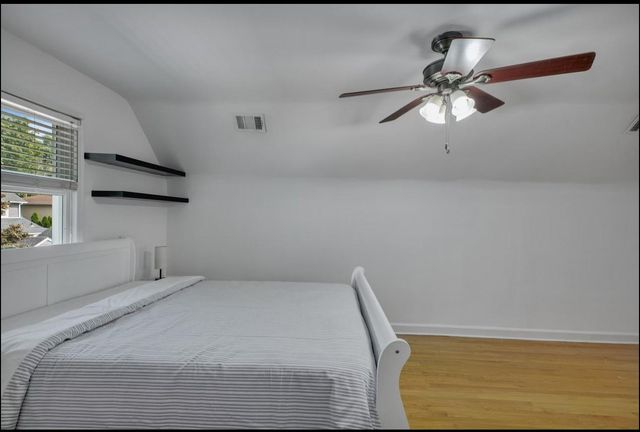556 N 12 Street, New Hyde Park, NY 11040