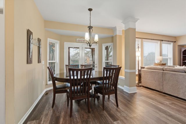 1061 Avery Trace Cir, Hendersonville, TN 37075