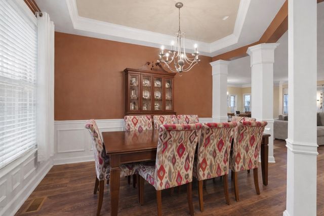 1061 Avery Trace Cir, Hendersonville, TN 37075