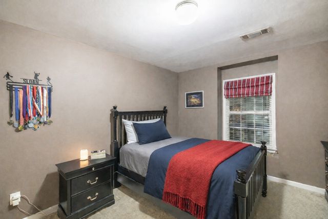 1061 Avery Trace Cir, Hendersonville, TN 37075