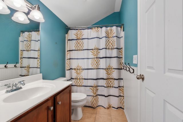 1061 Avery Trace Cir, Hendersonville, TN 37075