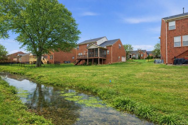 1061 Avery Trace Cir, Hendersonville, TN 37075