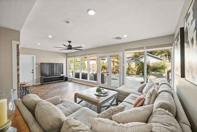 11726 Knobcrest Drive, Houston, TX 77070