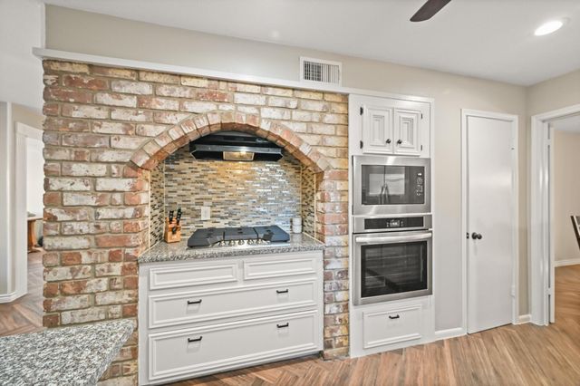 11726 Knobcrest Drive, Houston, TX 77070