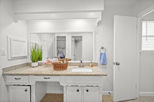 11726 Knobcrest Drive, Houston, TX 77070