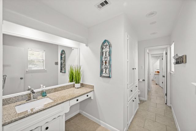 11726 Knobcrest Drive, Houston, TX 77070