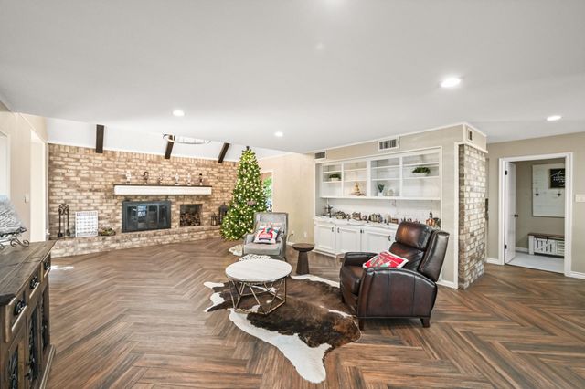 11726 Knobcrest Drive, Houston, TX 77070