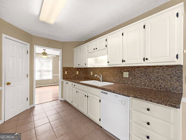 425 Freedom Drive, Mcdonough, GA 30252