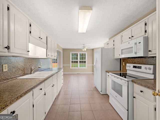 425 Freedom Drive, Mcdonough, GA 30252