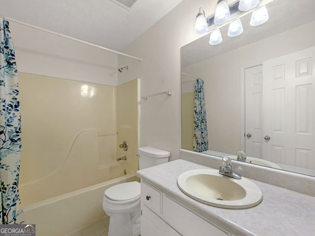 425 Freedom Drive, Mcdonough, GA 30252