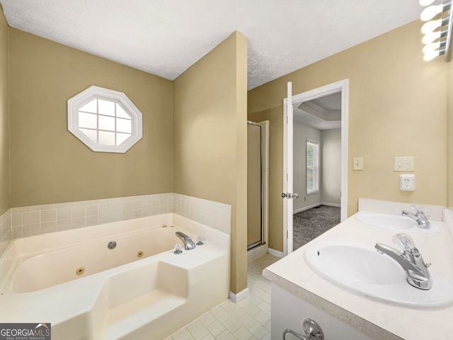 425 Freedom Drive, Mcdonough, GA 30252