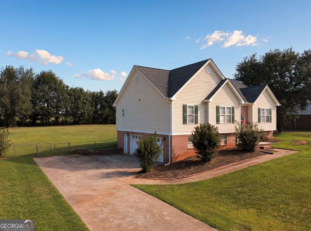 425 Freedom Drive, Mcdonough, GA 30252