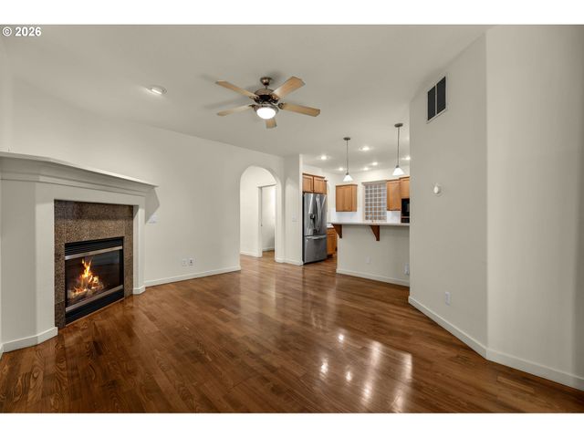 16018 Sw 77TH Ter, Portland, OR 97224