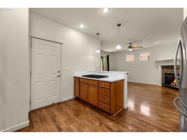 16018 Sw 77TH Ter, Portland, OR 97224