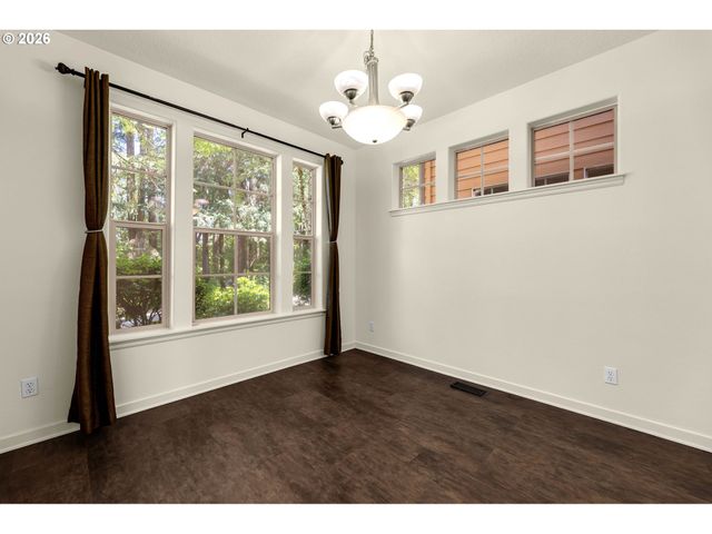 16018 Sw 77TH Ter, Portland, OR 97224
