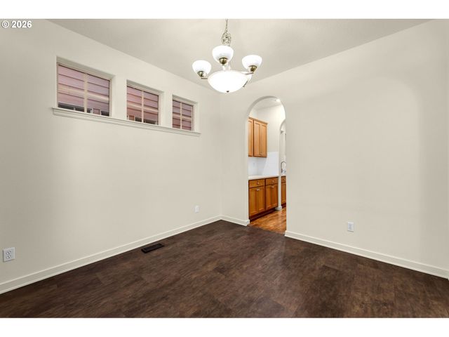 16018 Sw 77TH Ter, Portland, OR 97224