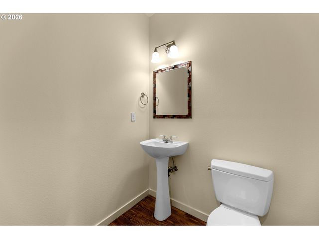 16018 Sw 77TH Ter, Portland, OR 97224