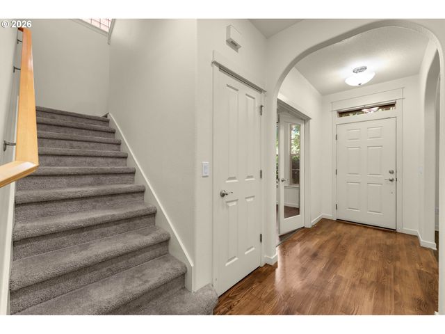 16018 Sw 77TH Ter, Portland, OR 97224